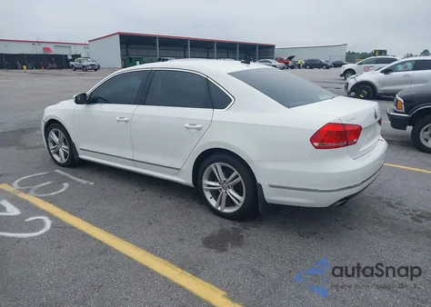 2015 Volkswagen Passat 1.8T Se из США, поврежденный, VIN 1VWBT7A30FC062777